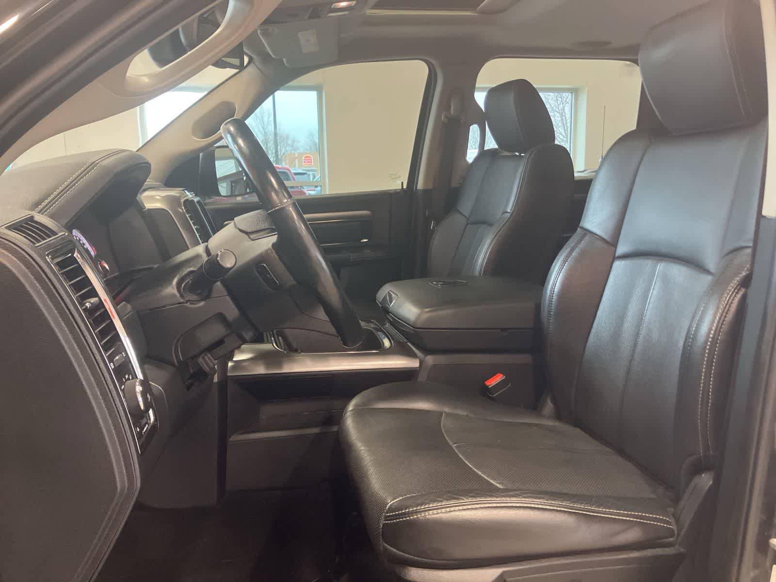 Used 2018 RAM 1500 Sport image 12
