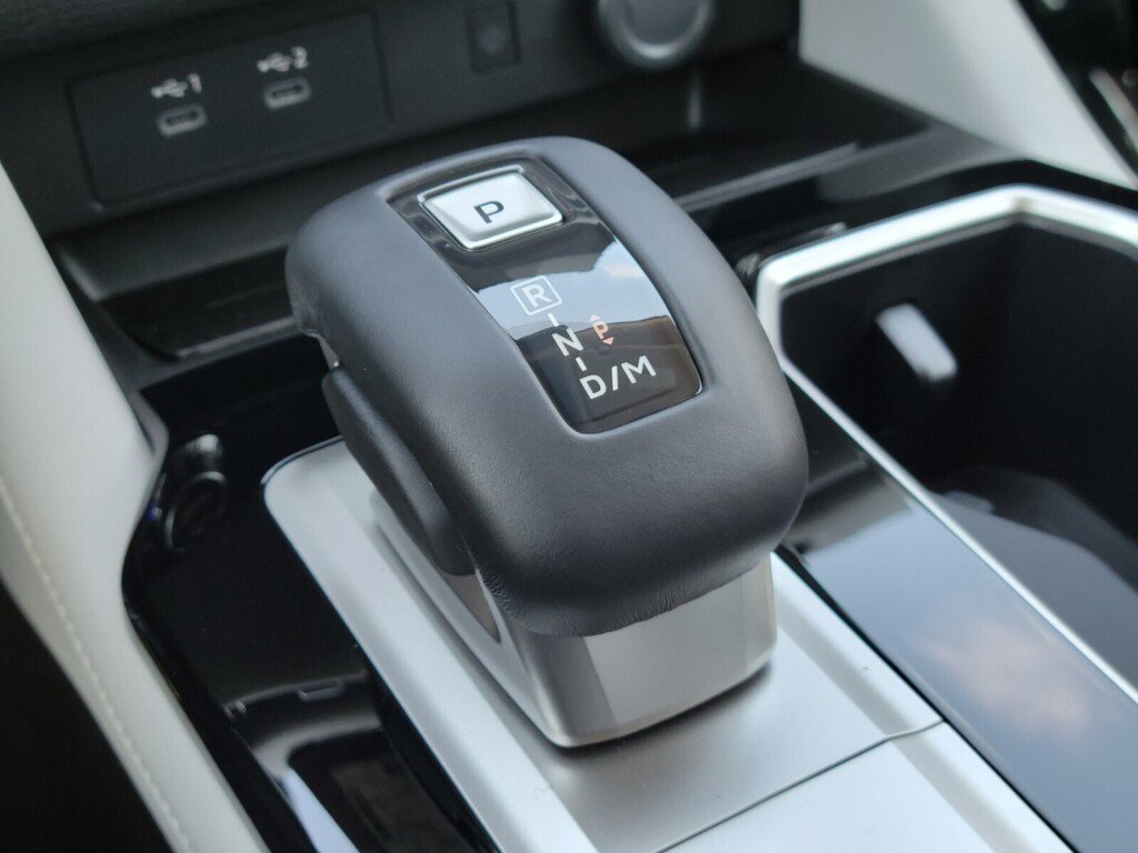 New 2025 Mitsubishi Outlander SEL image 25