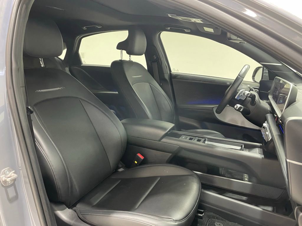 Used 2024 Hyundai Ioniq 6 Limited image 23