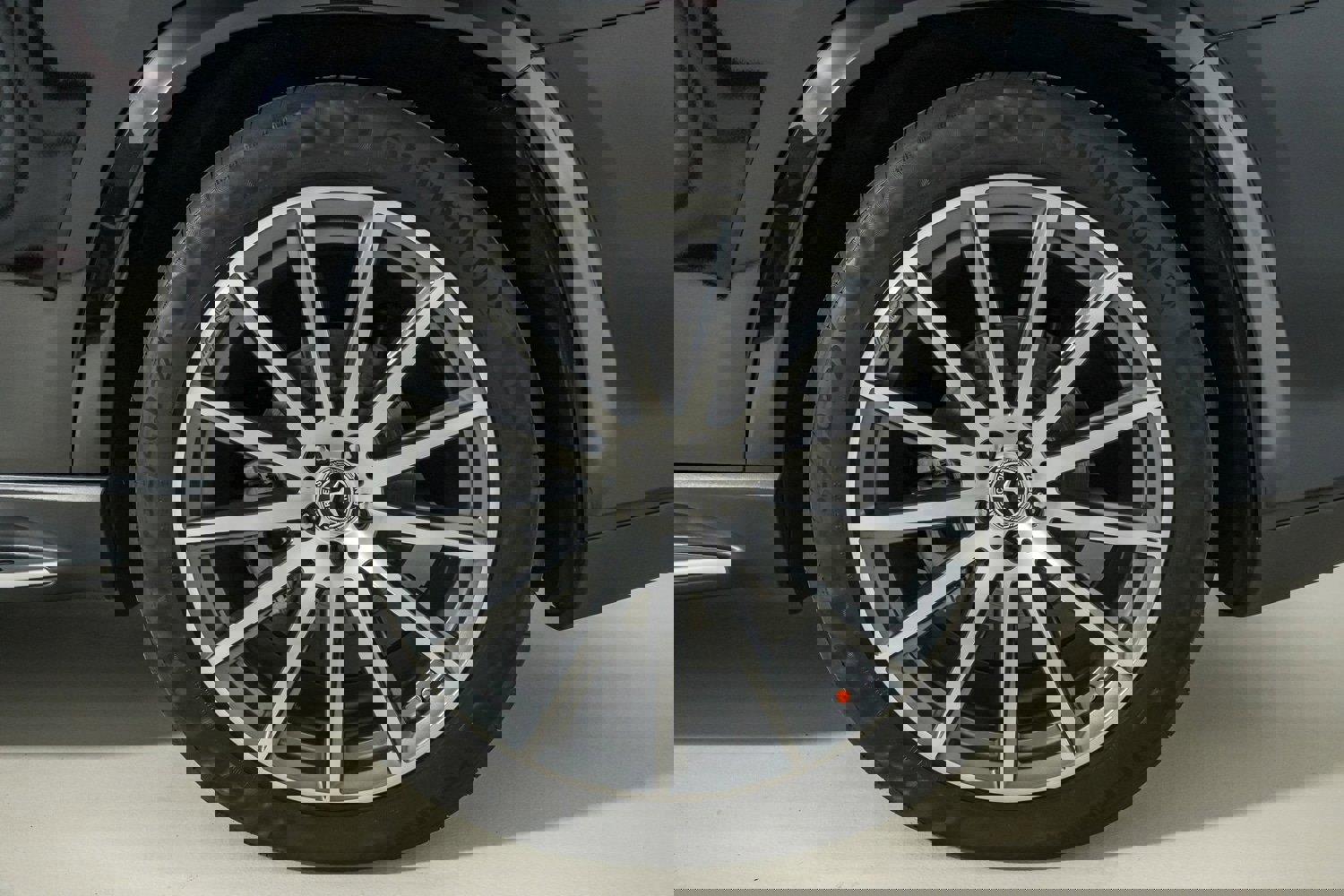 Used 2024 Mercedes-Benz GLS 580 4MATIC image 13