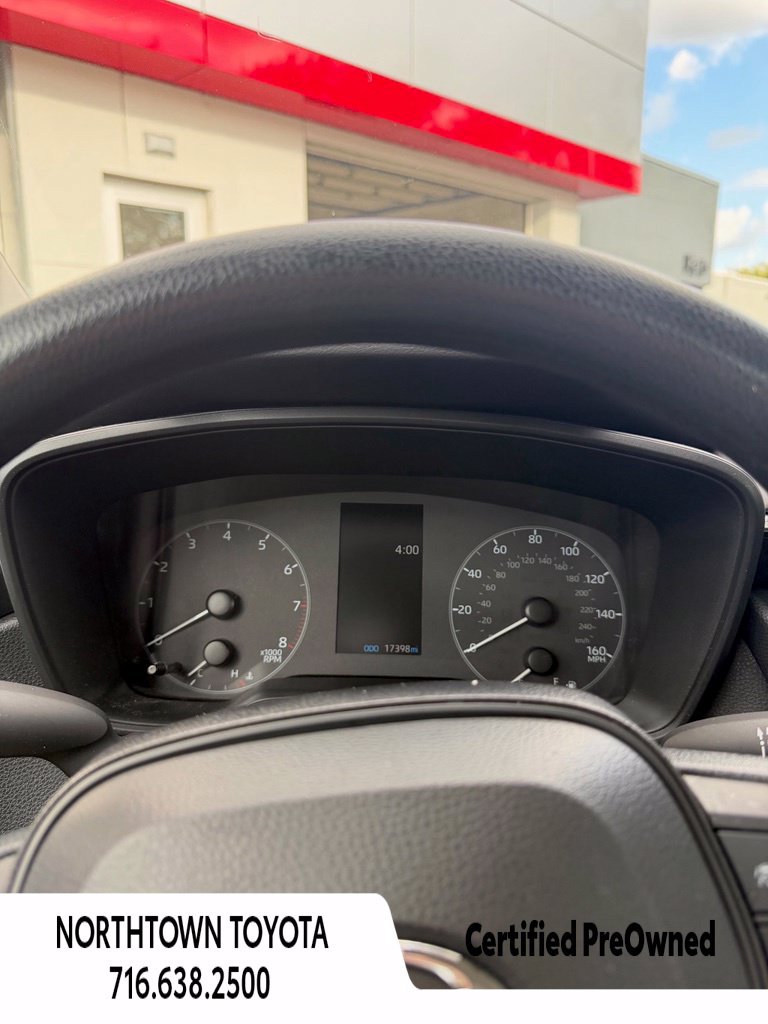 Used 2023 Toyota Corolla LE FWD image 18