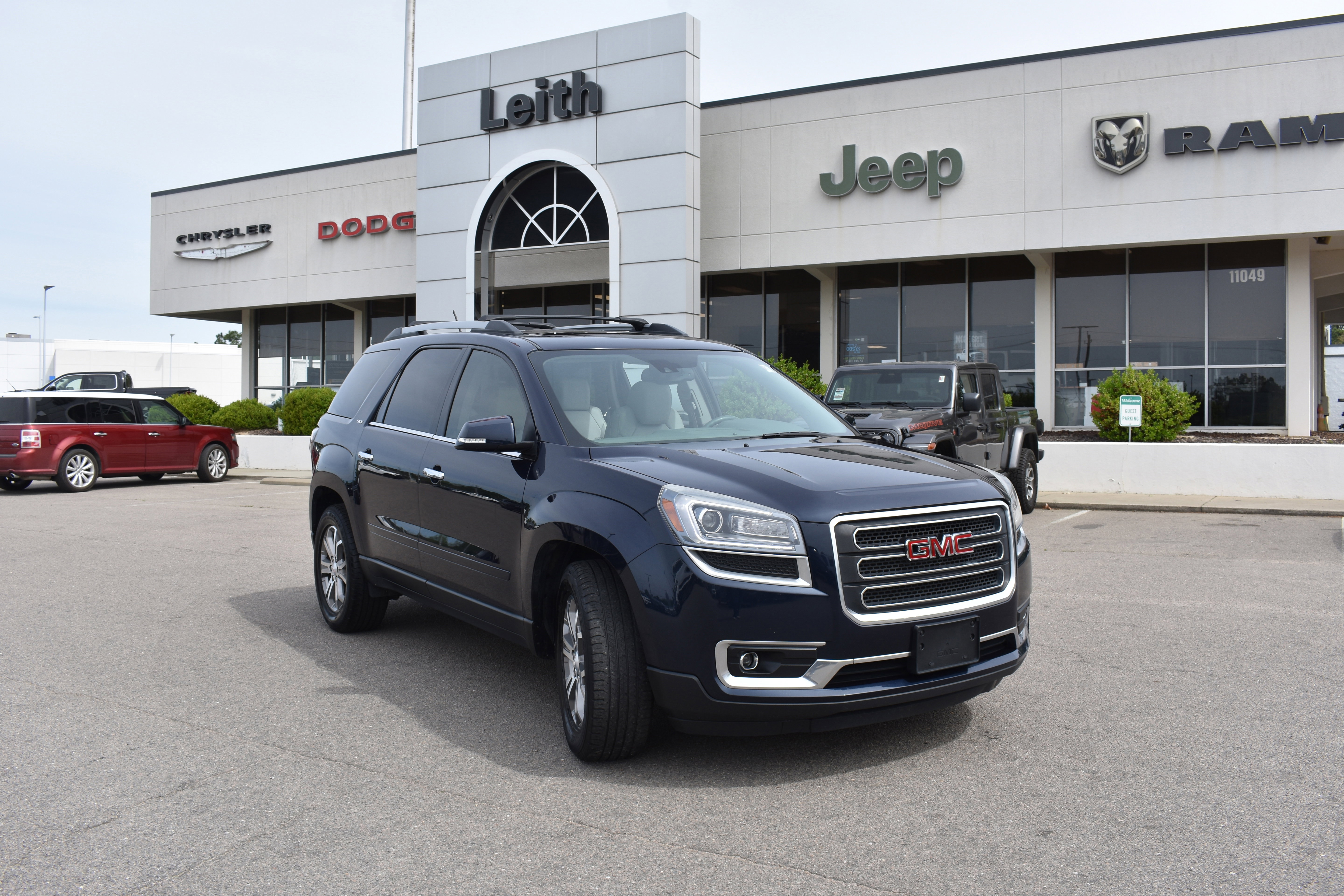 Used 2015 GMC Acadia SLT w/ Open Road Package image 1