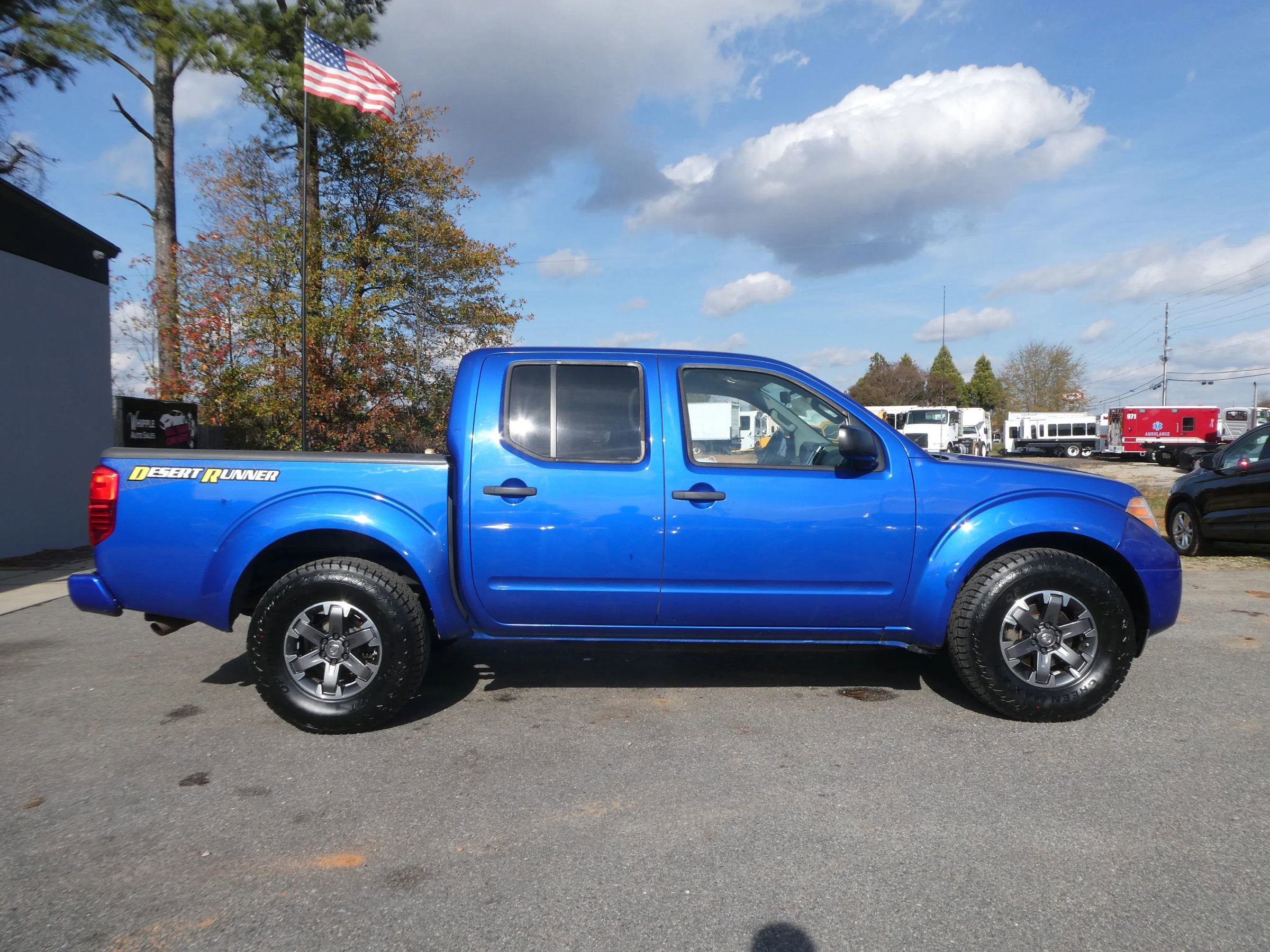 Used 2014 Nissan Frontier Desert Runner image 4