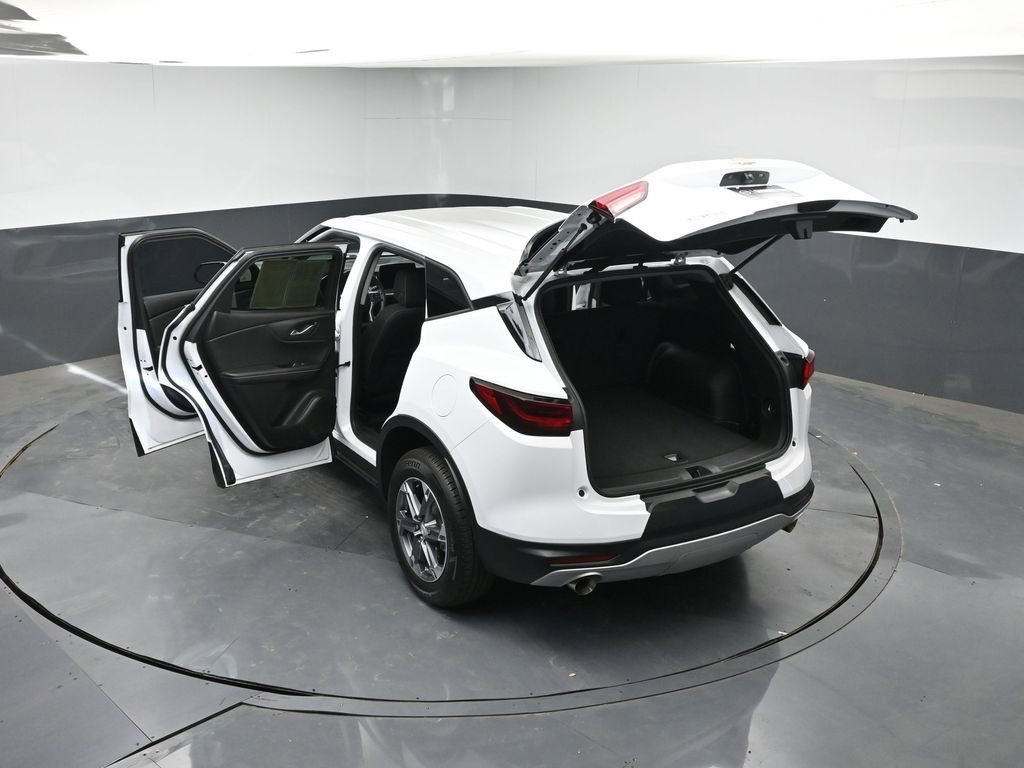 Used 2025 Chevrolet Blazer LT image 47