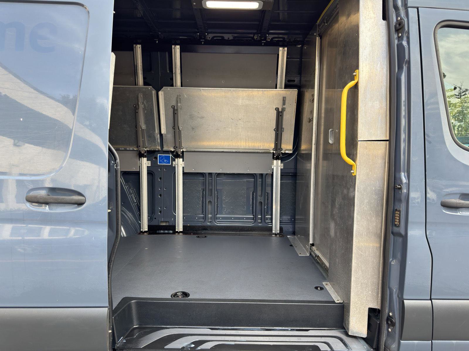 Used 2019 Mercedes-Benz Sprinter 144 image 28