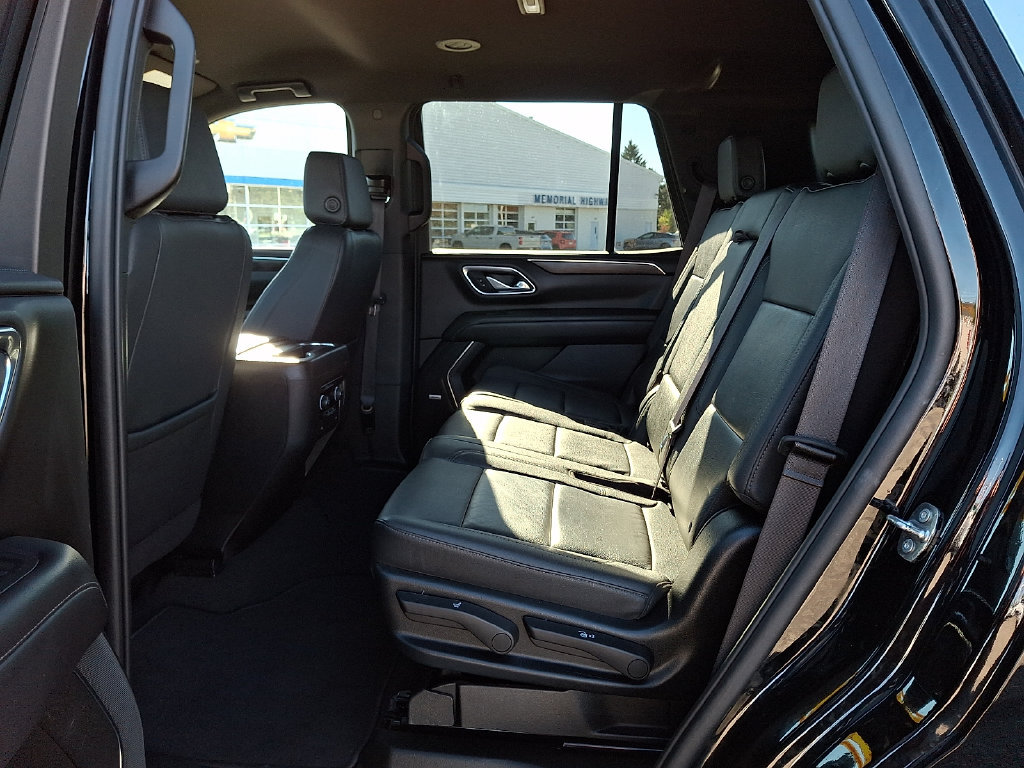 Used 2023 Chevrolet Tahoe LT AWD/4WD image 11