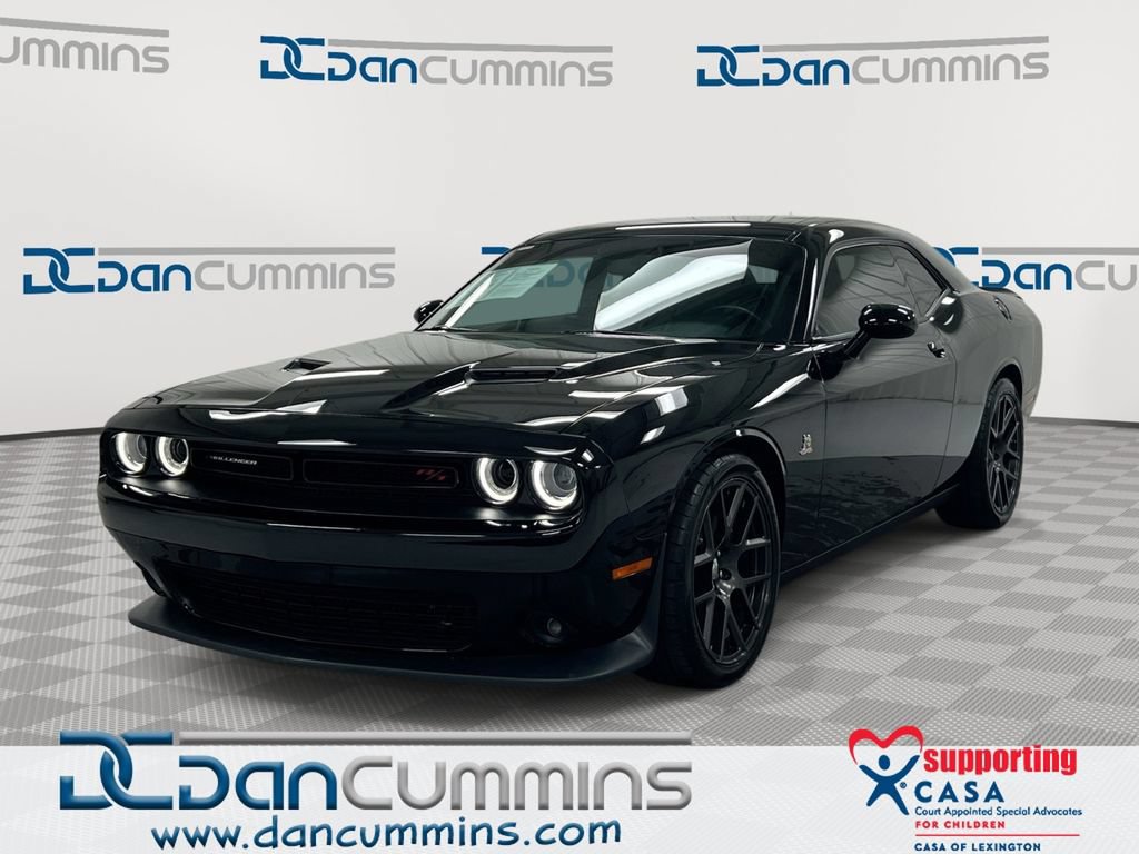 Used 2016 Dodge Challenger R/T Scat Pack RWD image 1