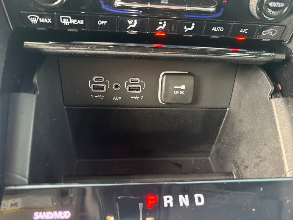 Certified 2023 Jeep Grand Cherokee Limited w/ Black Appearance Package image 32