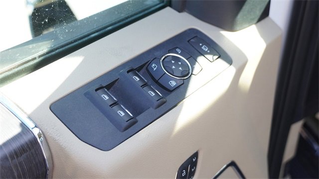 Used 2020 Ford F250 Lariat w/ Lariat Value Package image 21