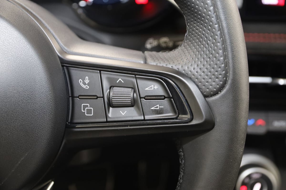 Used 2024 Alfa Romeo Tonale Veloce image 41