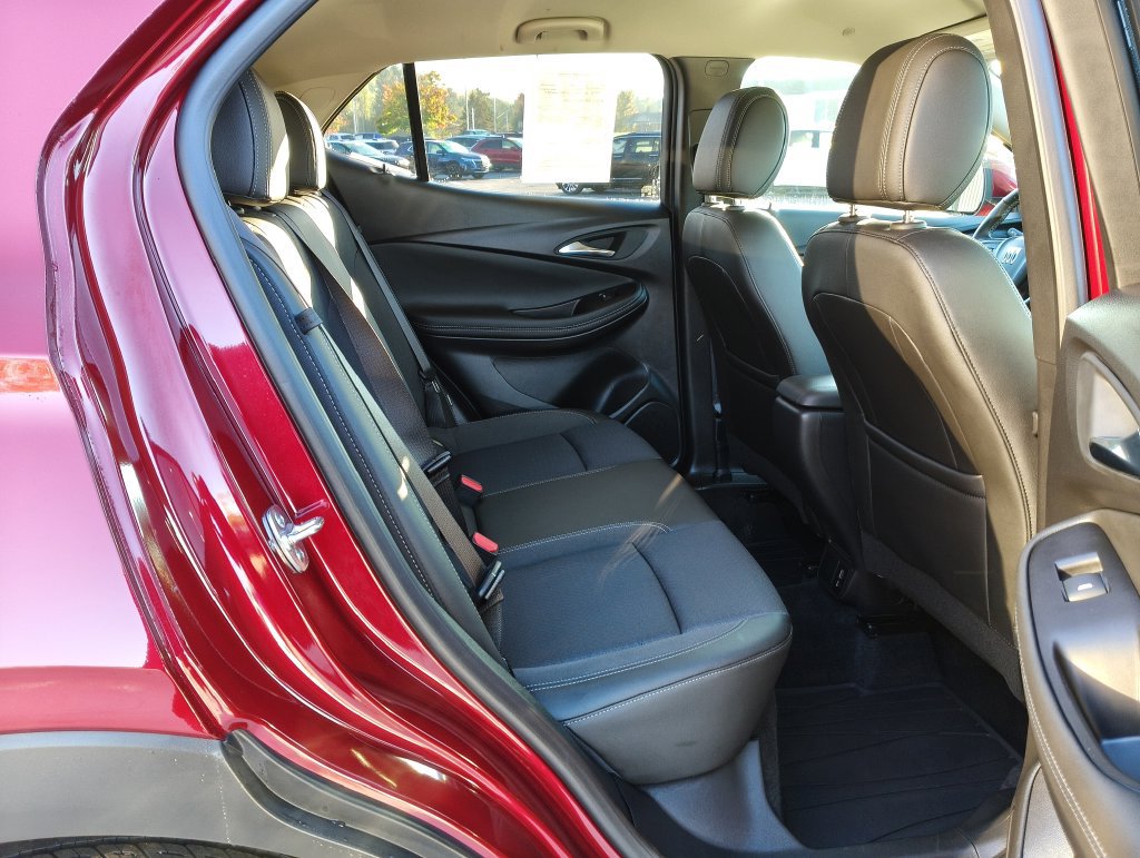 Used 2025 Buick Encore GX Preferred AWD/4WD image 11
