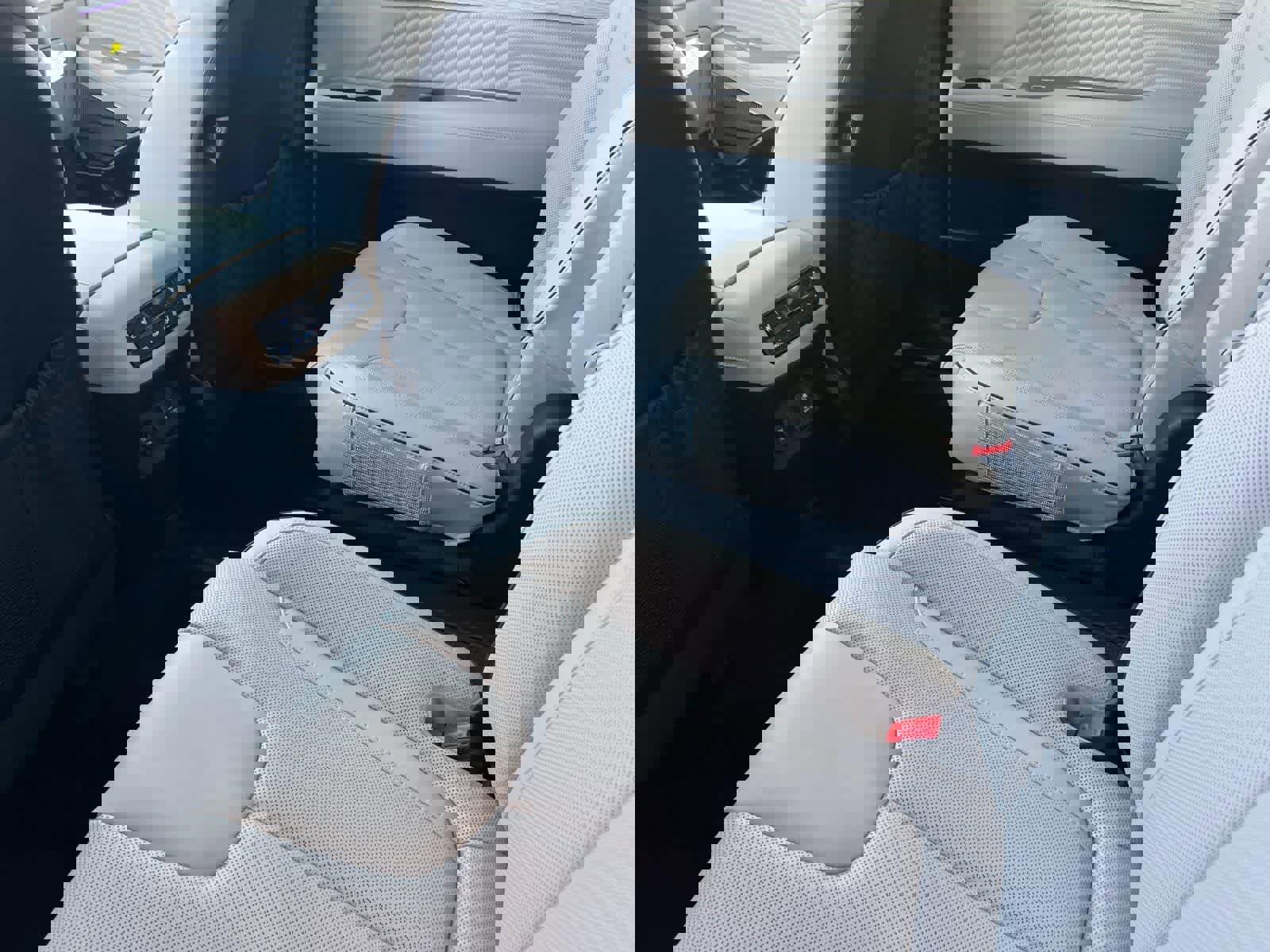 New 2025 Hyundai Palisade Calligraphy image 4