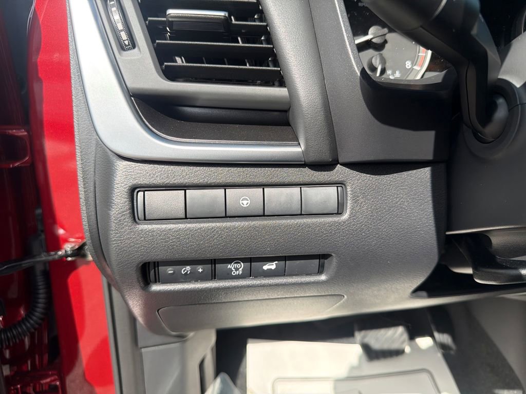 New 2026 Nissan Rogue SV image 32
