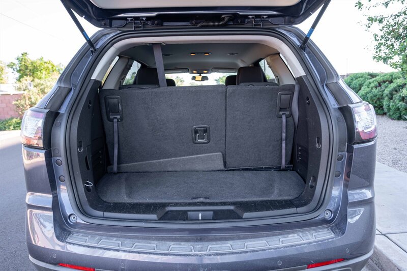 Used 2013 Chevrolet Traverse LT w/ All-Star Edition FWD image 19