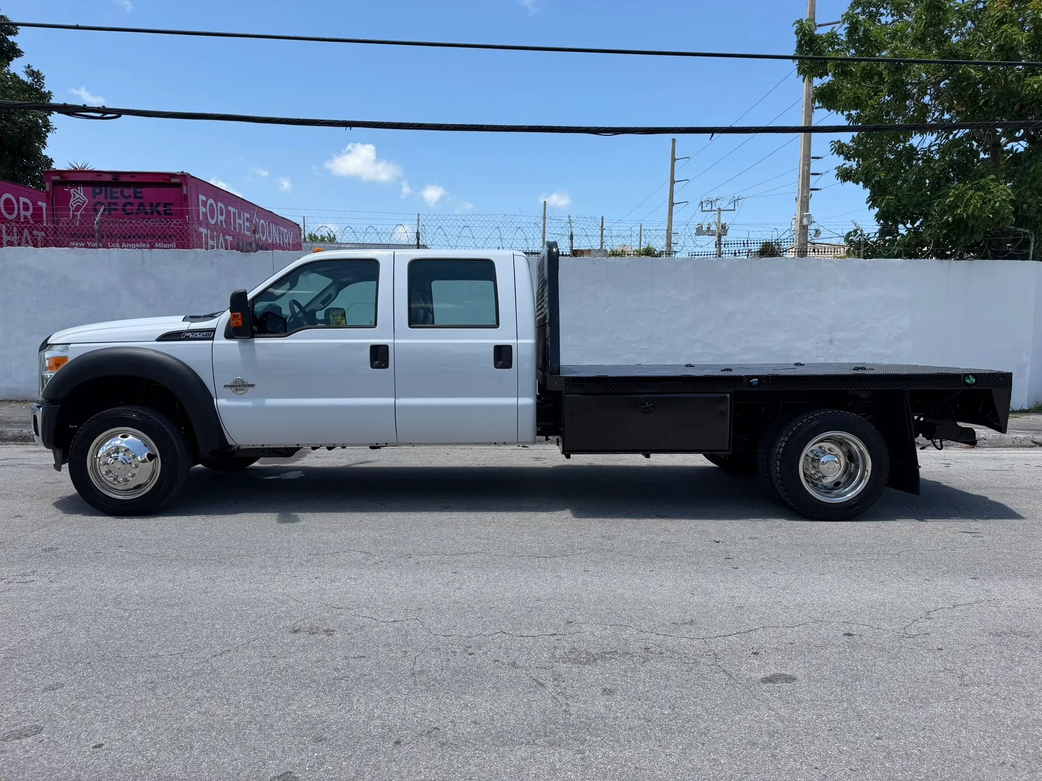 Used 2016 Ford F550 2WD Crew Cab Super Duty w/ Power Equipment Group image 2