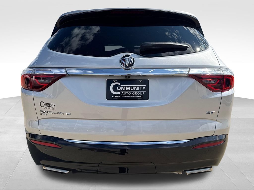 Certified 2022 Buick Enclave Essence w/ Experience Buick Package AWD/4WD image 5