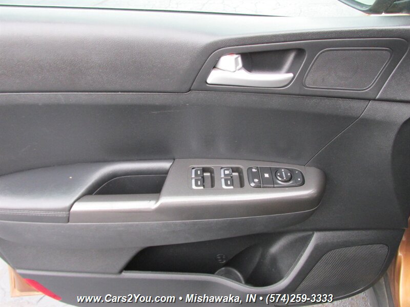 Used 2018 Kia Sportage LX w/ LX Popular Package FWD image 10