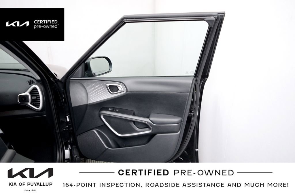 Certified 2025 Kia Soul LX FWD image 16