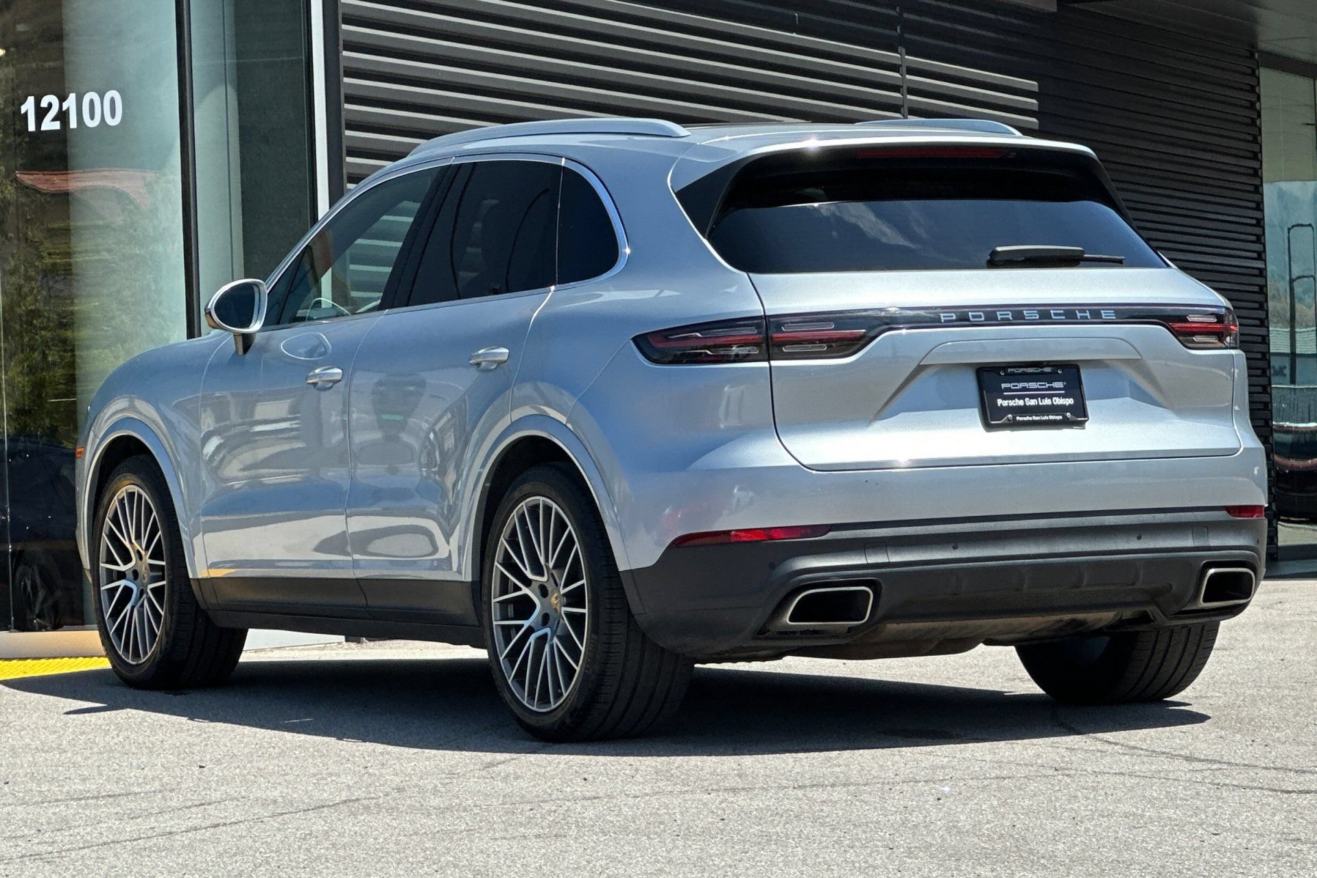 Certified 2023 Porsche Cayenne AWD/4WD image 3