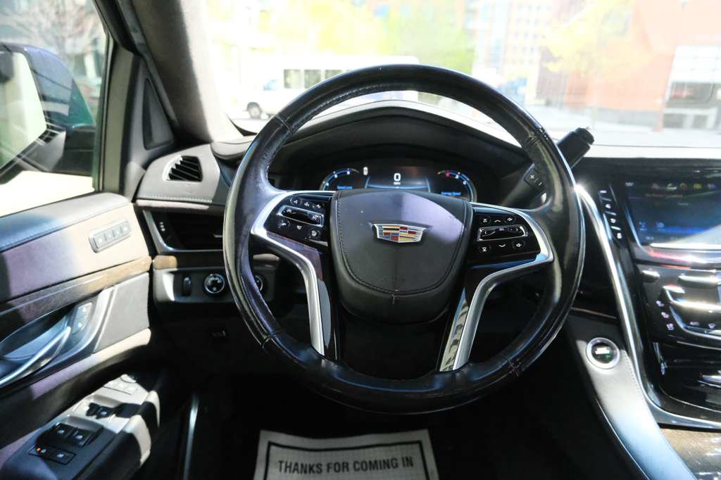 Used 2019 Cadillac Escalade ESV Platinum AWD/4WD image 33