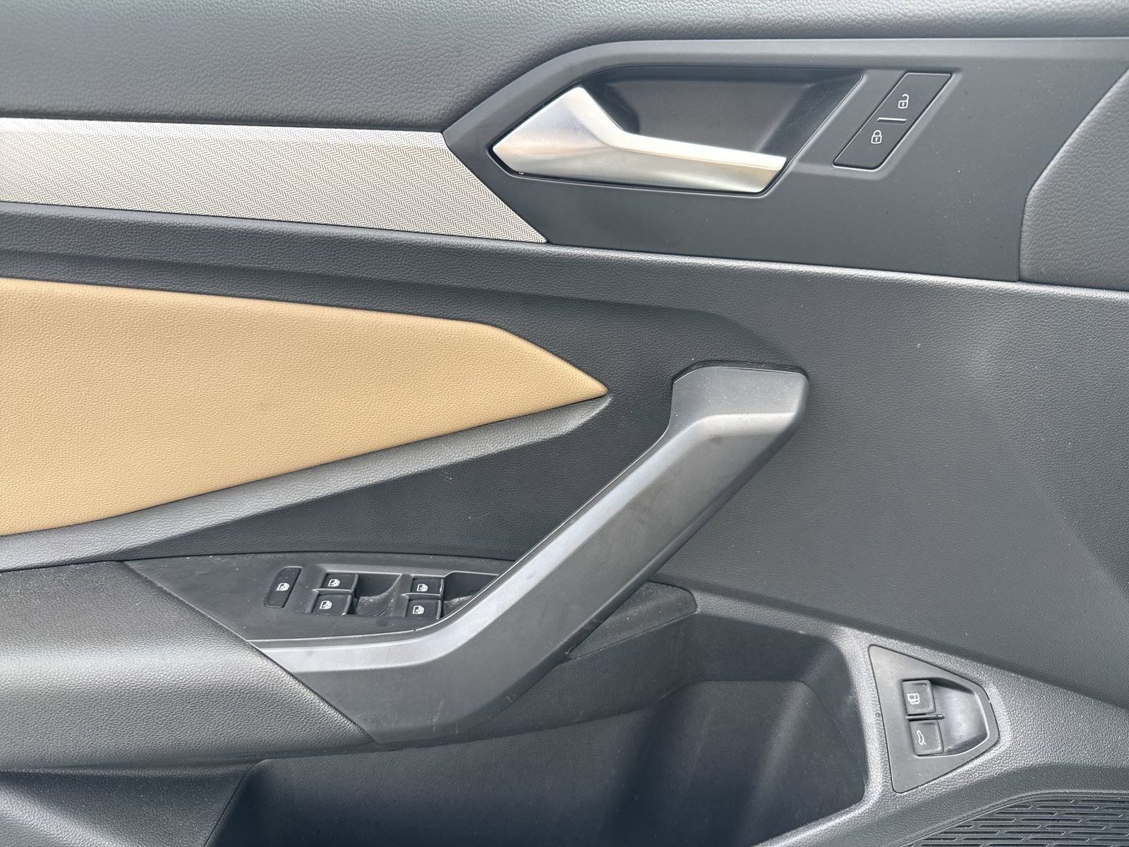 Used 2021 Volkswagen Jetta SE image 13