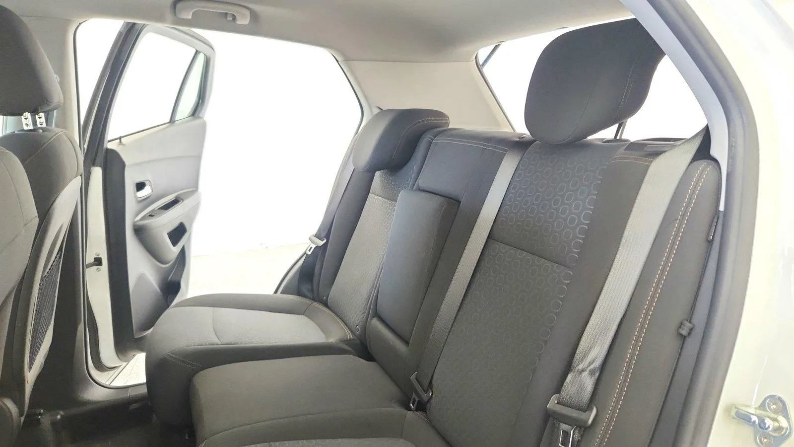Used 2020 Chevrolet Trax LS FWD image 22