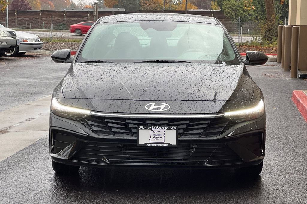 New 2026 Hyundai Elantra Blue image 3