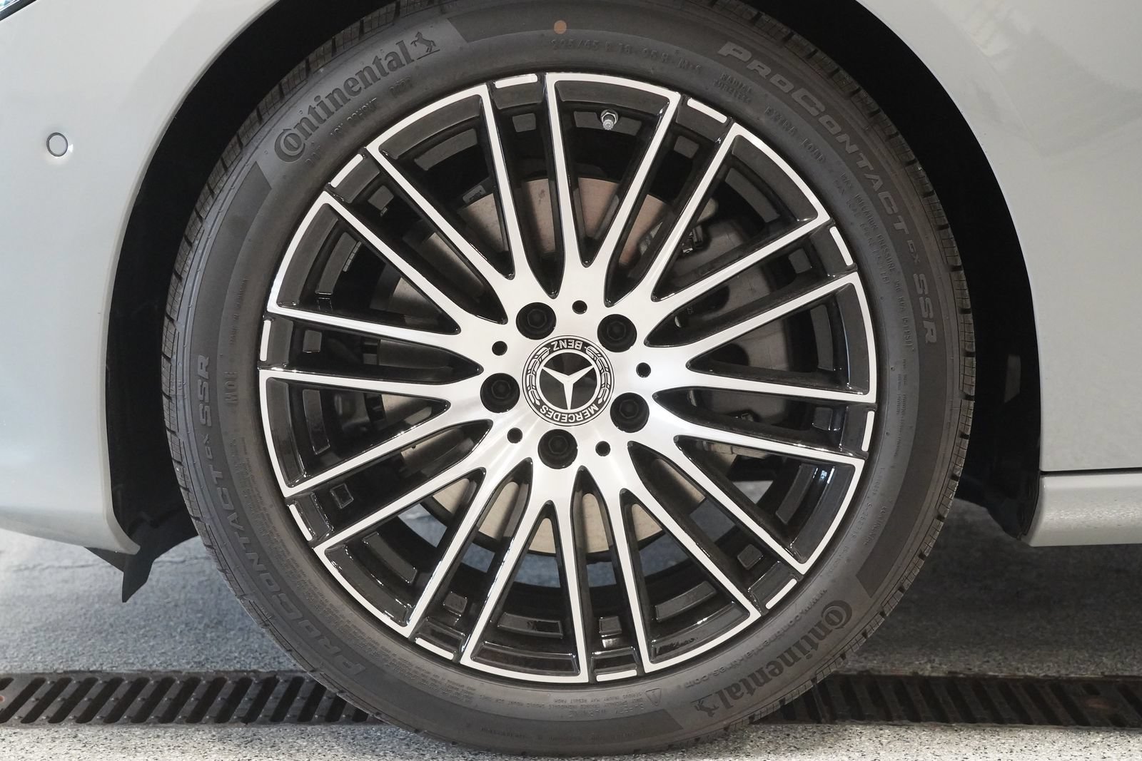 New 2026 Mercedes-Benz C 300 4MATIC Sedan image 11