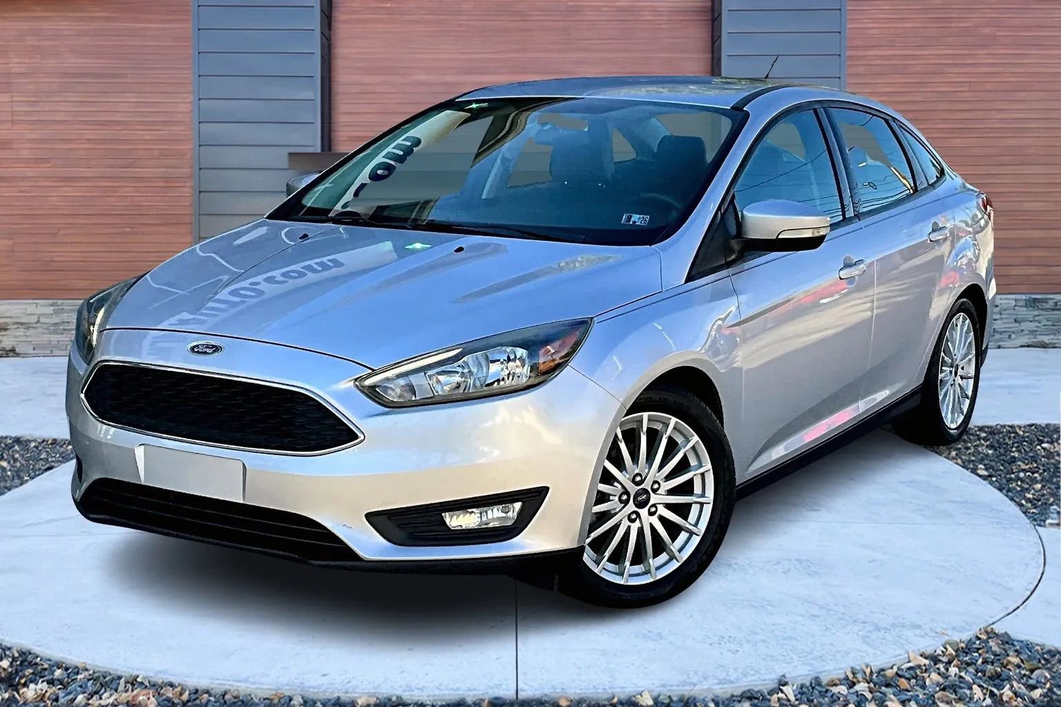Used 2016 Ford Focus SE w/ Equipment Group 201A image 11