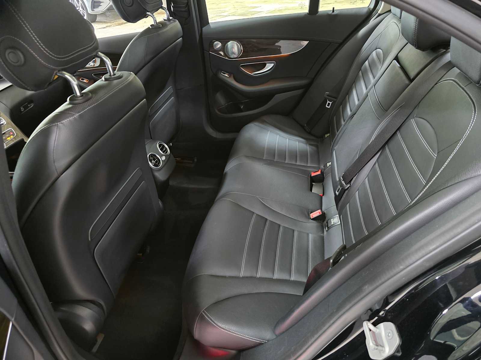 Used 2016 Mercedes-Benz C 350e Sedan image 19