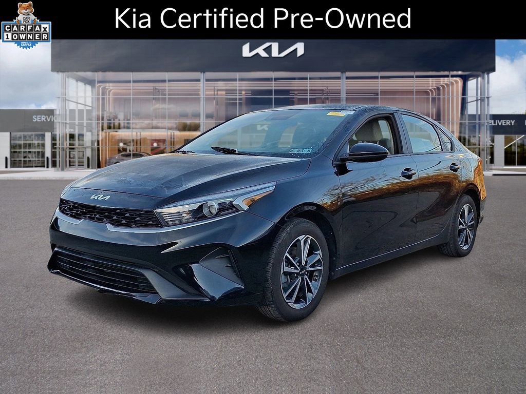 Certified 2023 Kia Forte LXS image 4