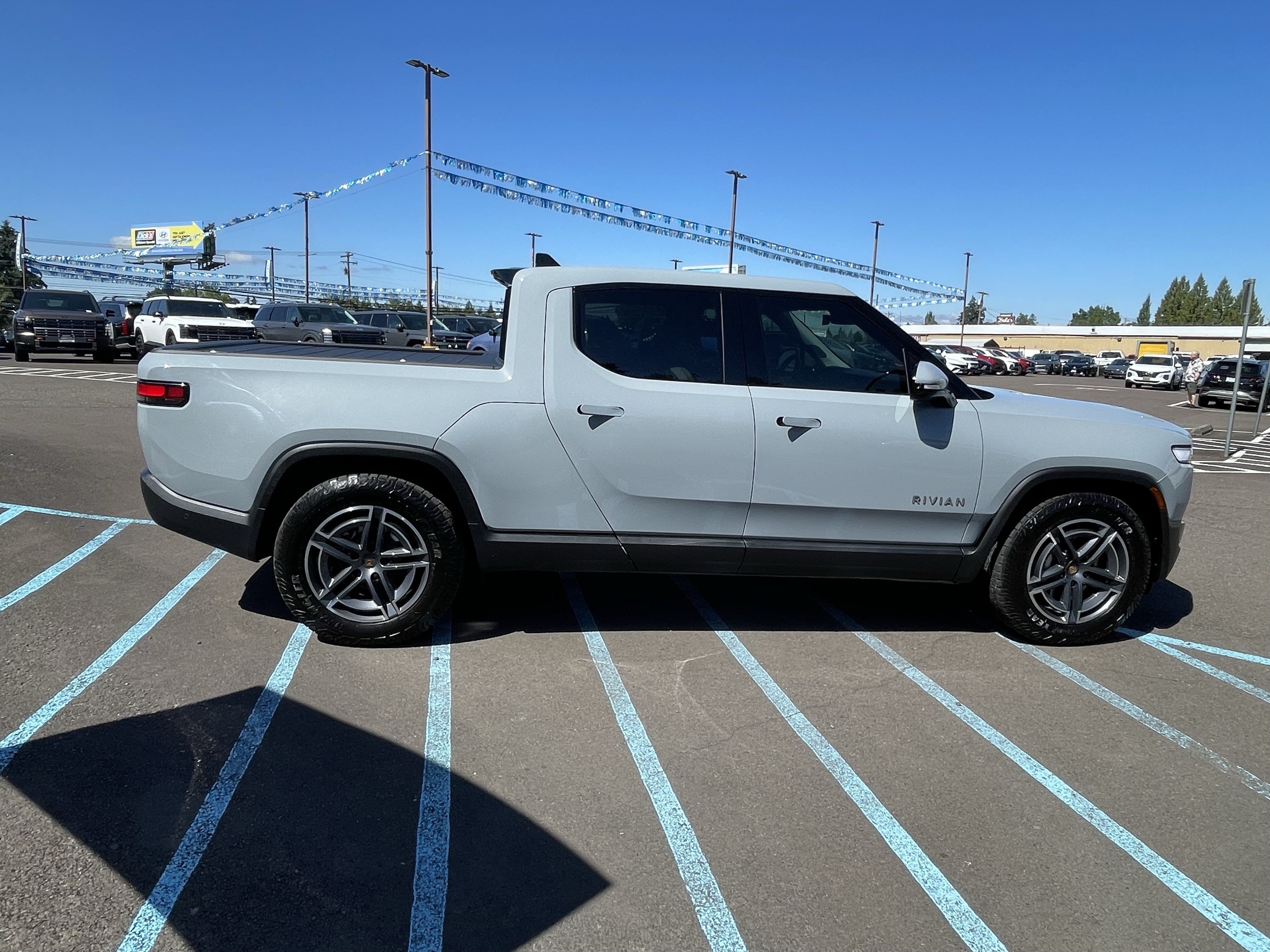 Used 2025 Rivian R1T Adventure AWD/4WD image 6