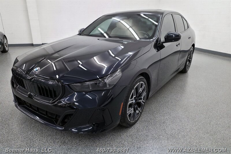 Used 2024 BMW 530i w/ M Sport Package RWD image 2