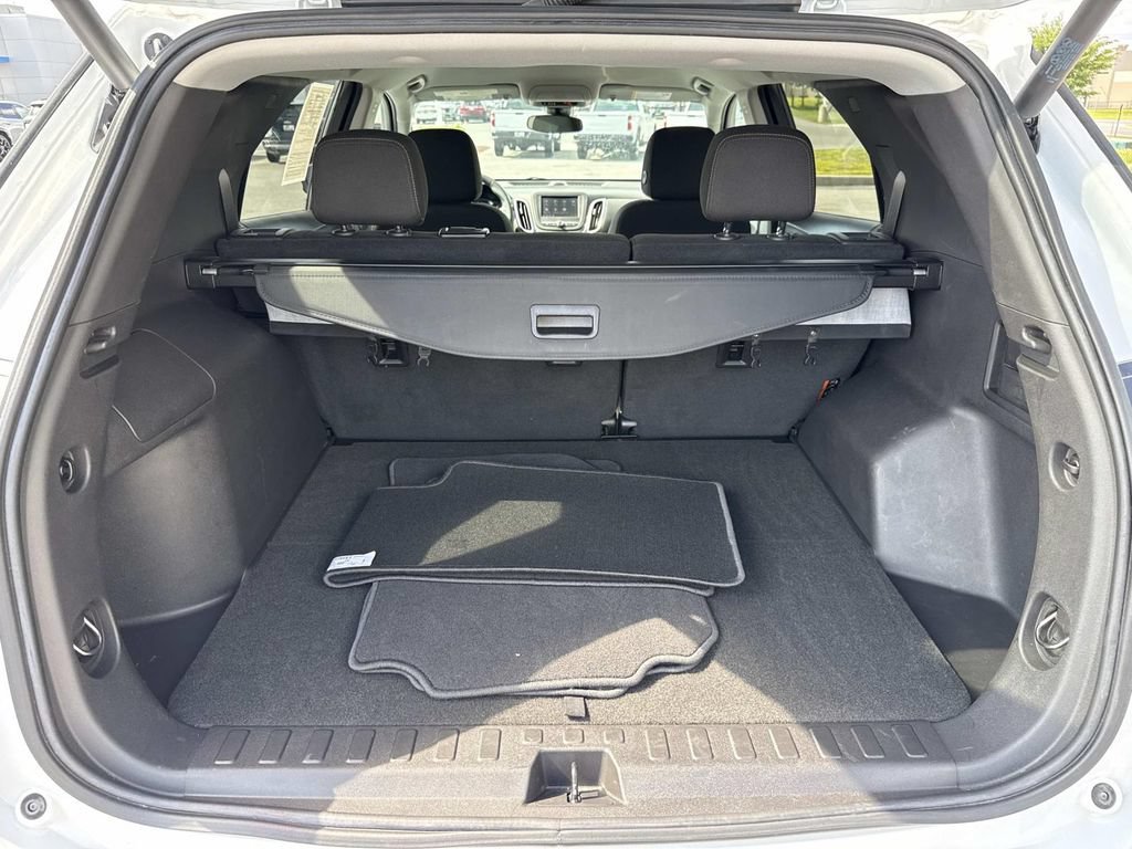 Used 2023 Chevrolet Equinox LT FWD image 22