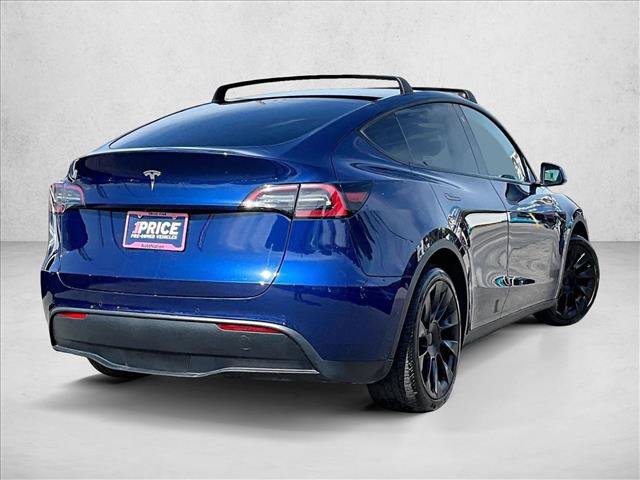 Used 2022 Tesla Model Y Long Range AWD/4WD image 2