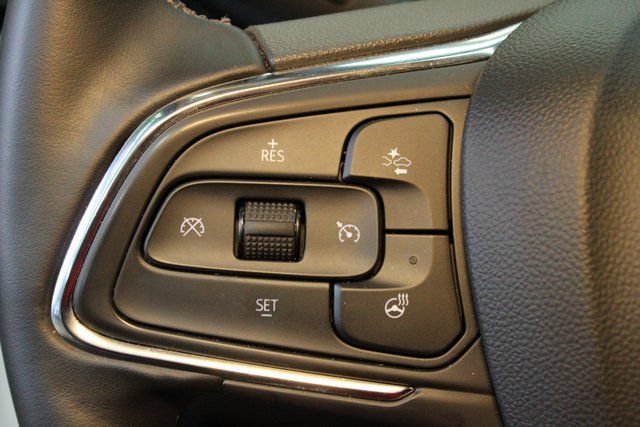 Used 2025 Buick Envista Avenir FWD image 21