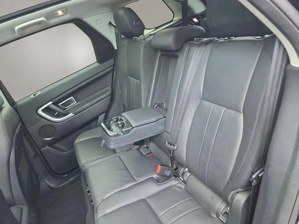 Used 2019 Land Rover Discovery Sport HSE AWD/4WD image 42
