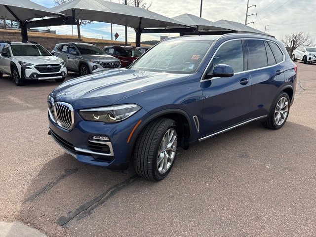 Used 2021 BMW X5 xDrive40i w/ Premium Package image 3