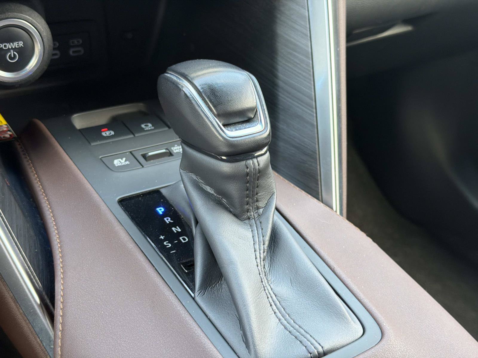 Used 2023 Toyota Venza XLE AWD/4WD image 26