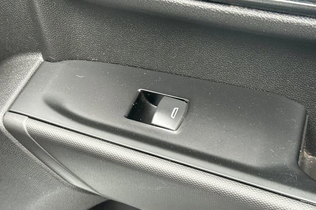 Used 2025 Chevrolet Silverado 1500 W/T image 18