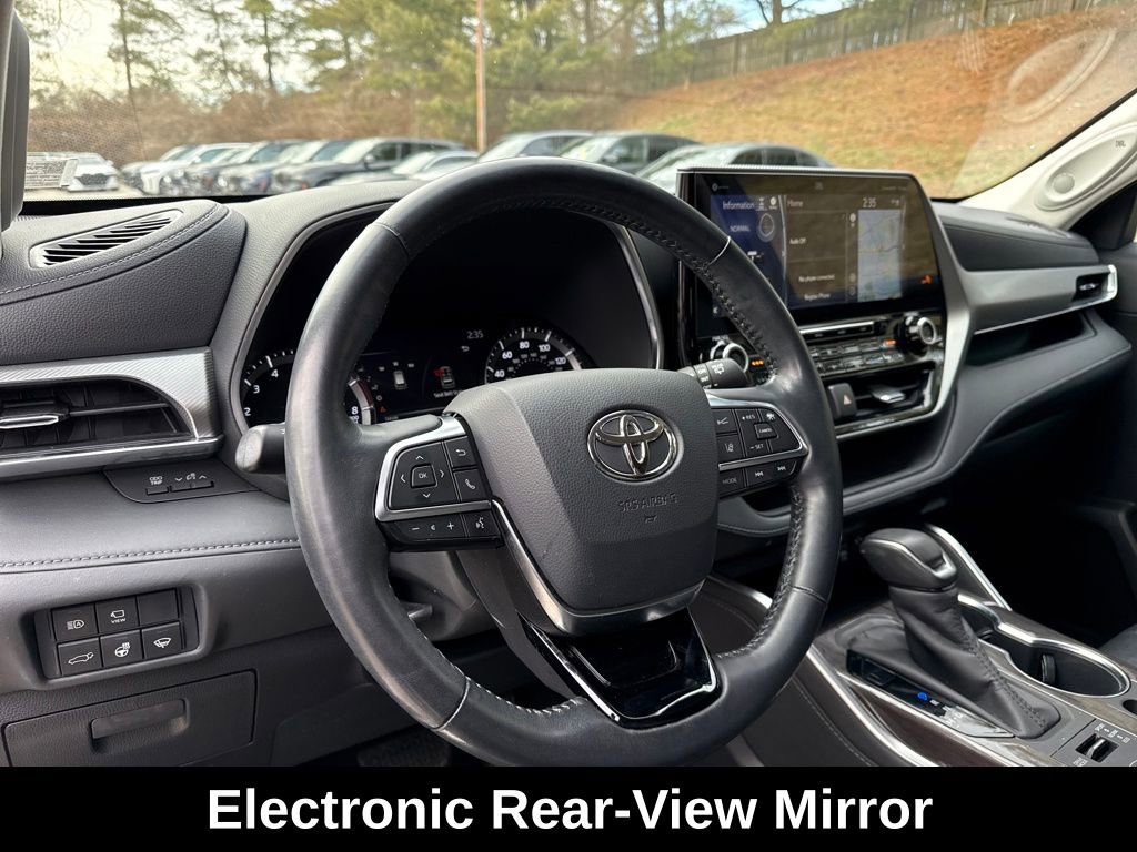 Used 2020 Toyota Highlander Platinum image 14
