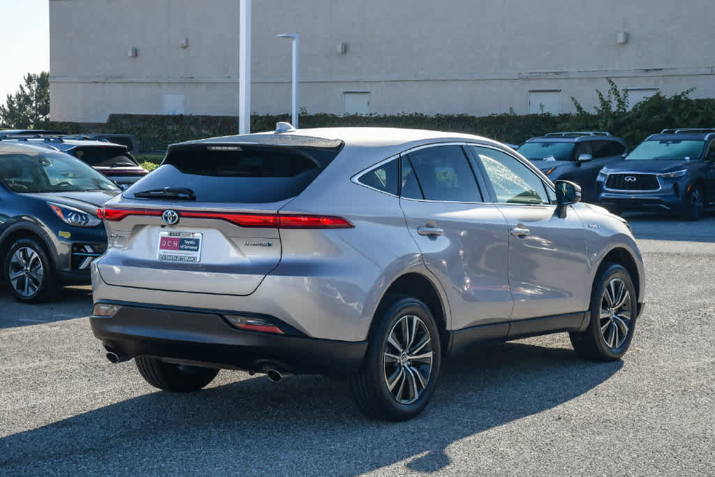 Used 2021 Toyota Venza LE AWD/4WD image 10