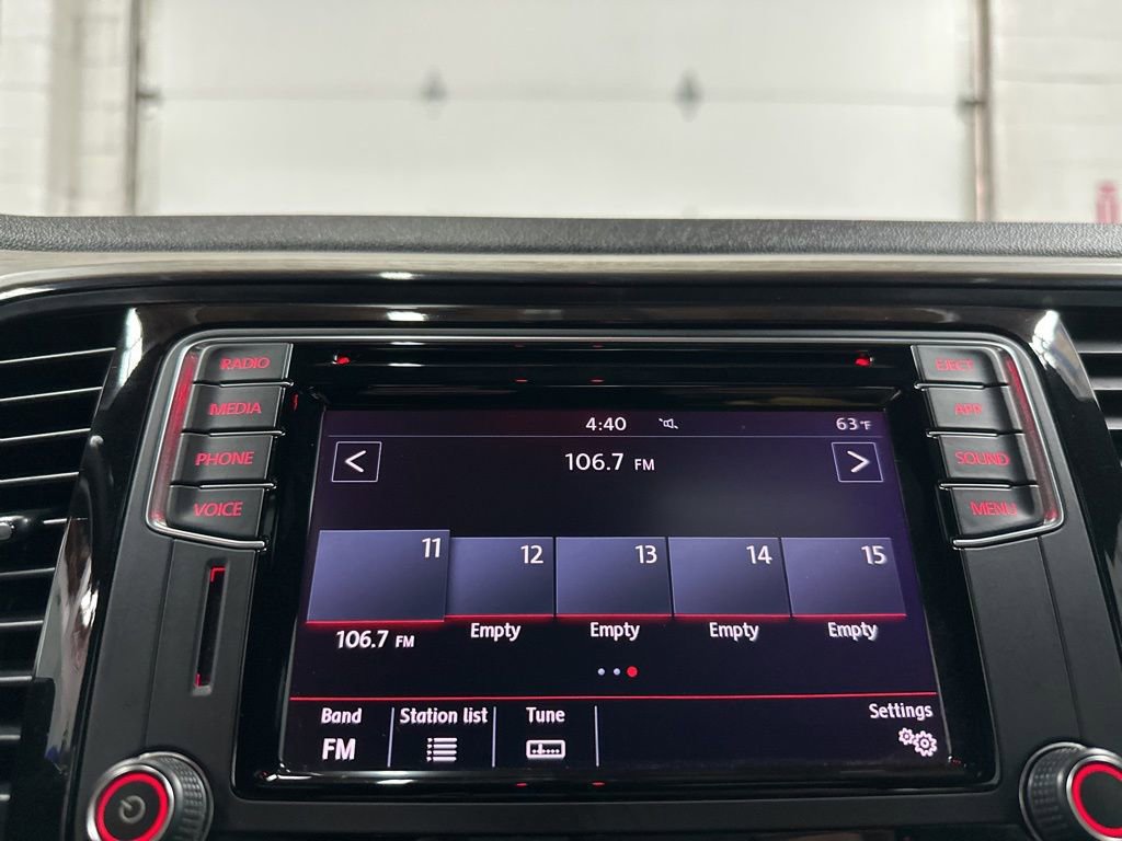 Used 2018 Volkswagen Beetle 2.0T Coast w/ Coast Lighting Package image 28