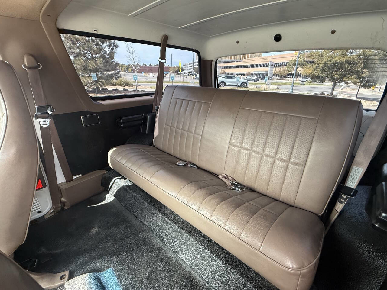 Used 1996 Ford Bronco XLT image 18