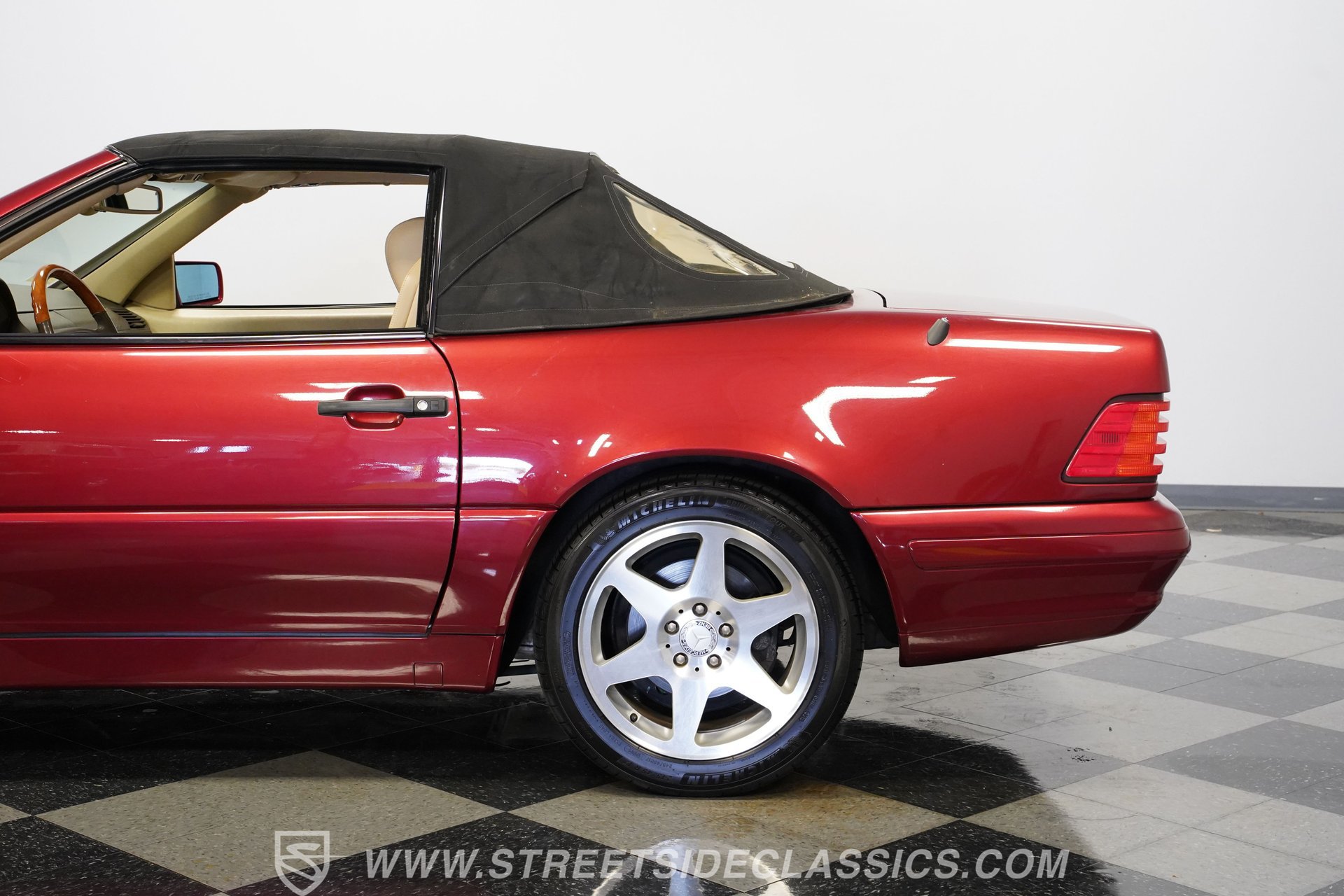 Used 1997 Mercedes-Benz SL 500 image 25