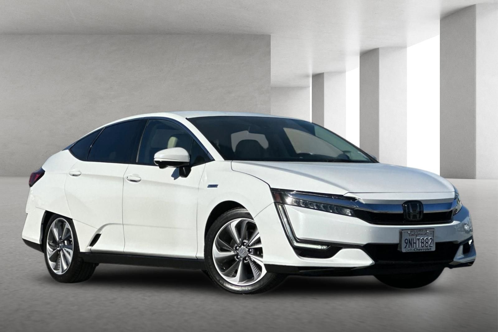 Used 2020 Honda Clarity Touring image 1