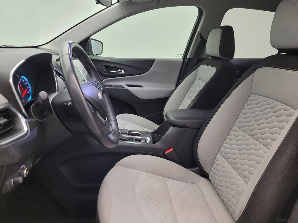 Used 2018 Chevrolet Equinox LT w/ Sun & Infotainment Package FWD image 17