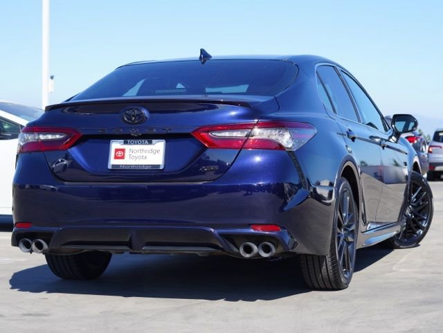 Used 2022 Toyota Camry XSE image 6