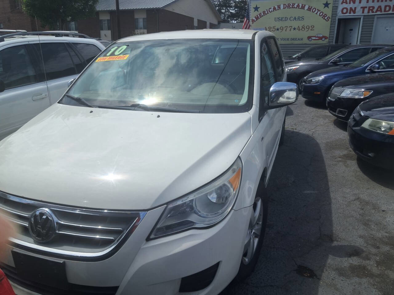 Used 2010 Volkswagen Routan SE