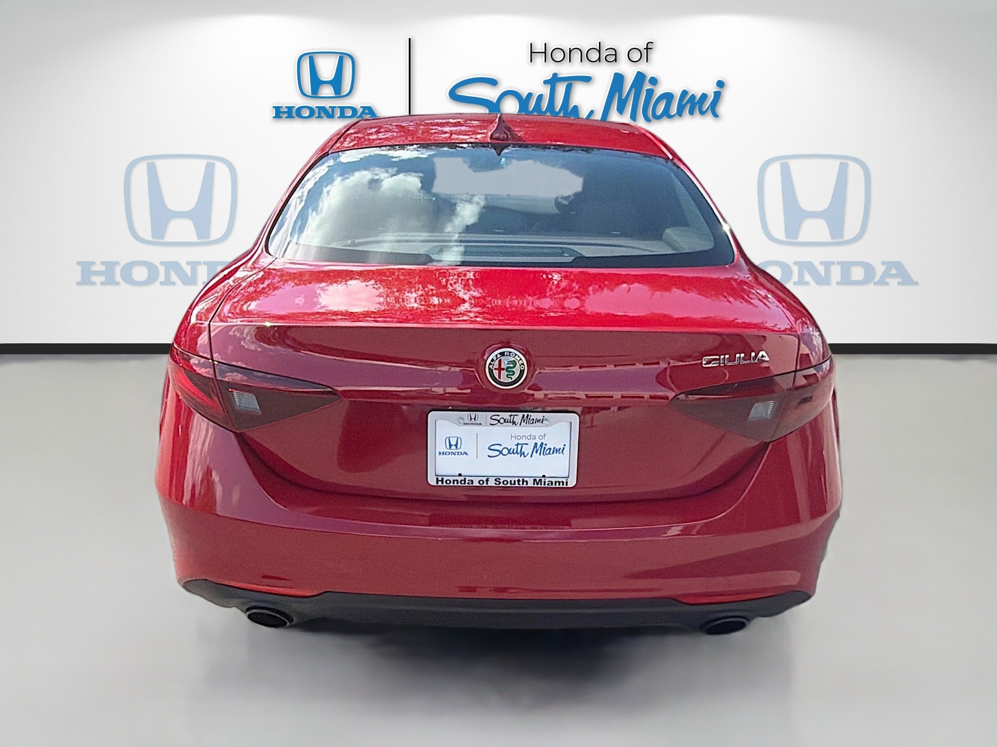 Used 2023 Alfa Romeo Giulia Sprint image 6